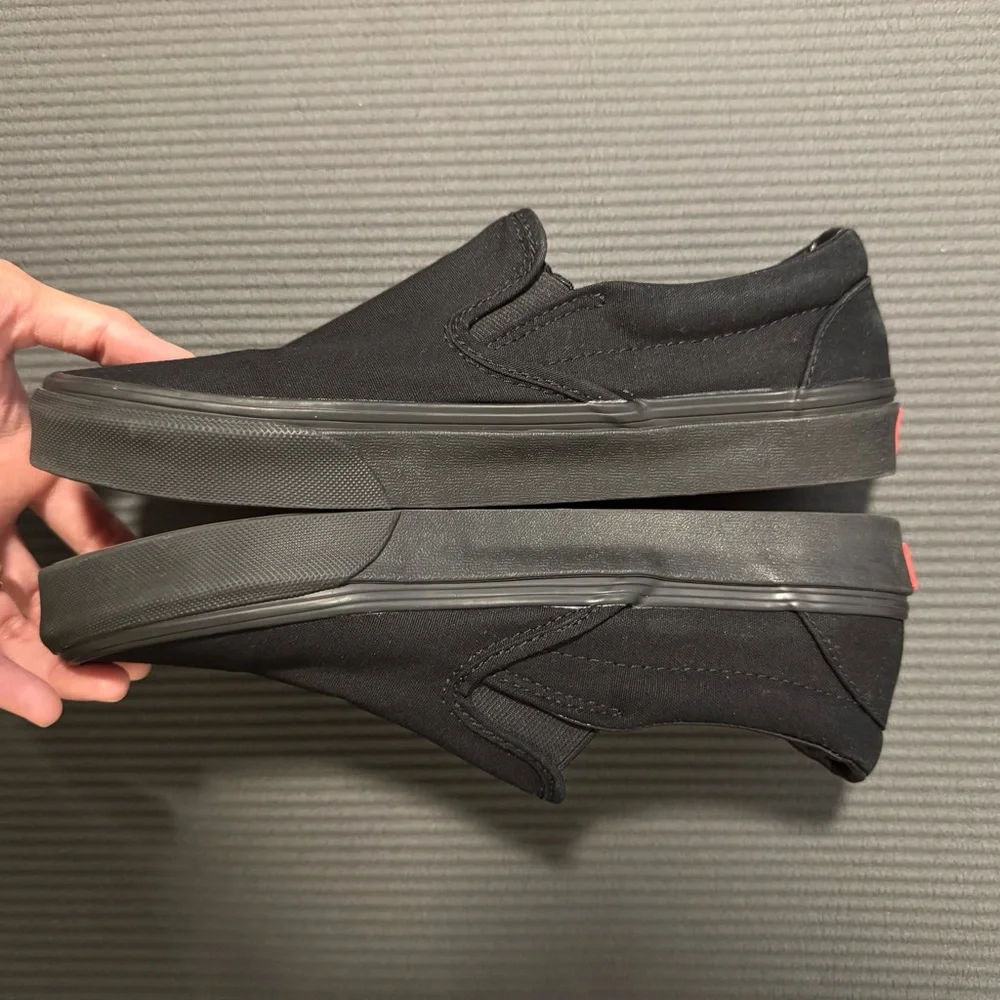 Vans Classic Black Slip-Ons - Picture 3 of 8